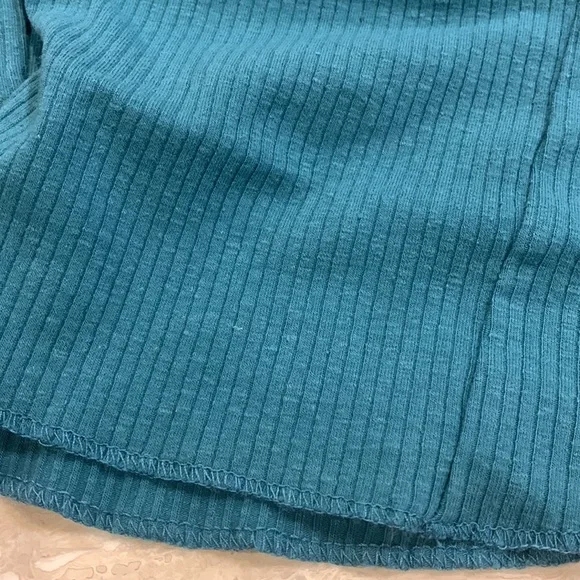 Ribbed Turquoise Top - Picture 6 of 7
